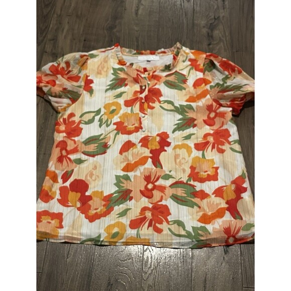 sugarlips Tops - Sugarlips Kailua Floral Tailwind Half Button Front Blouse – Size Large